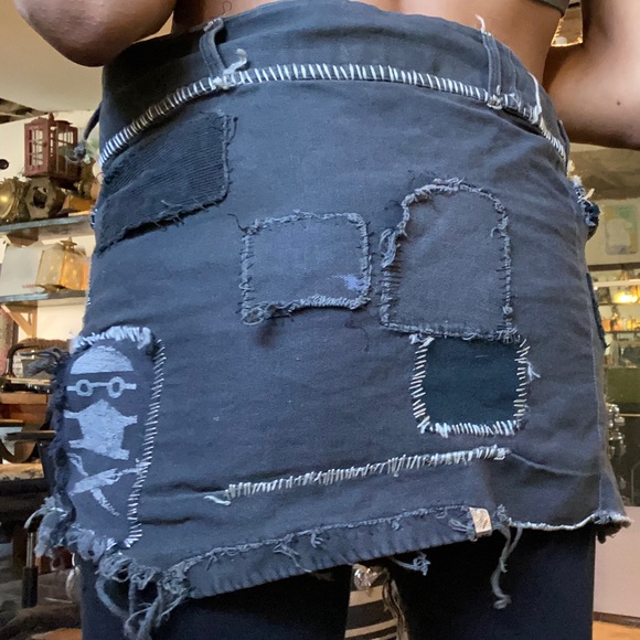 Crust Punk Patch Mini Skirt, Hand Made Hand Sewn. Punk/metal skirt, goth. - Picture 2 of 12